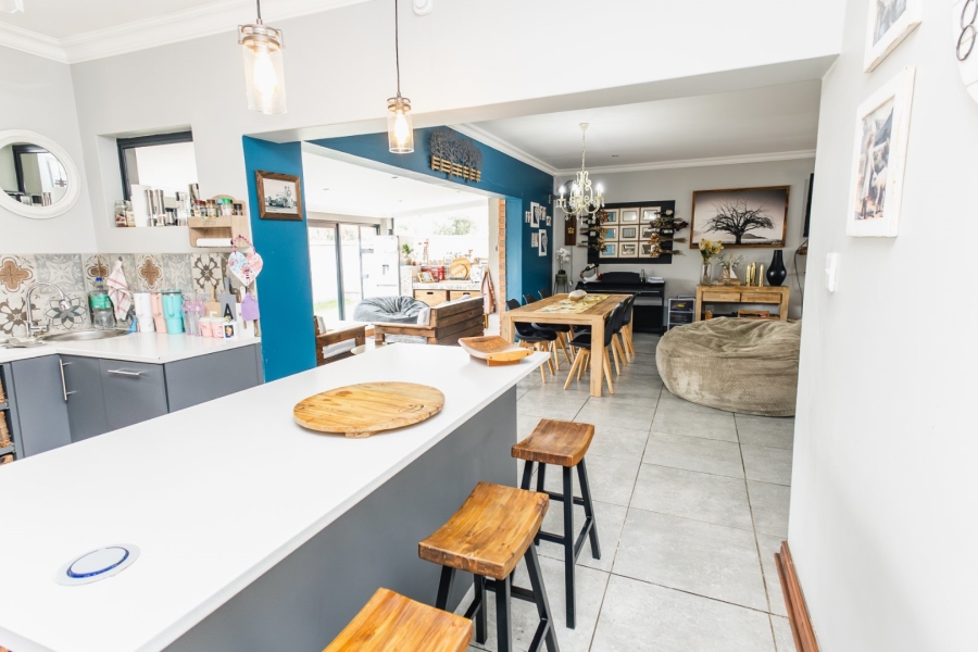 5 Bedroom Property for Sale in Somerton Estate Free State